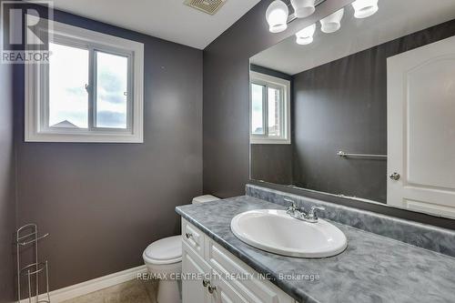 24 Pear Tree Avenue, St. Thomas, ON - Indoor Photo Showing Bathroom