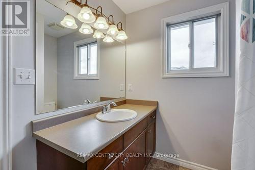 24 Pear Tree Avenue, St. Thomas, ON - Indoor Photo Showing Bathroom