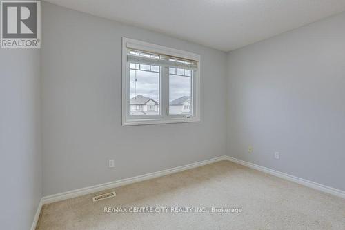 24 Pear Tree Avenue, St. Thomas, ON - Indoor Photo Showing Other Room