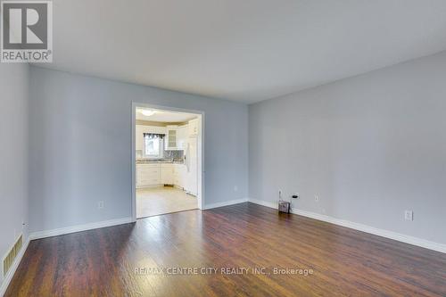 24 Pear Tree Avenue, St. Thomas, ON - Indoor Photo Showing Other Room