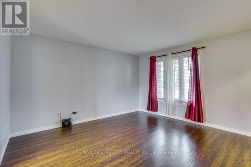 24 Pear Tree Avenue, St. Thomas, ON - Indoor Photo Showing Other Room