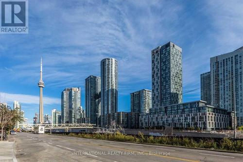 419 - 27 Bathurst Street, Toronto, ON - Outdoor