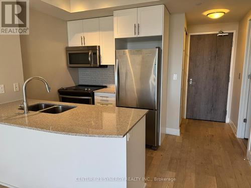 1009 - 485 Richmond Road, Ottawa, ON - Indoor Photo Showing Kitchen With Stainless Steel Kitchen With Double Sink