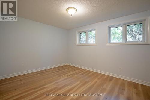 122 Welland Road, Pelham (662 - Fonthill), ON - Indoor Photo Showing Other Room