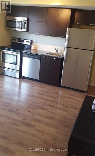 1019 - 38 Joe Shuster Way, Toronto, ON - Indoor Photo Showing Kitchen