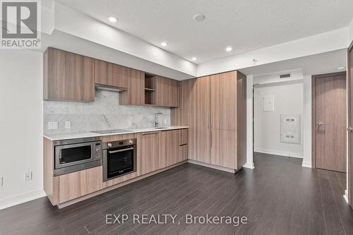 1115 - 19 Bathurst Street, Toronto, ON - Indoor Photo Showing Kitchen