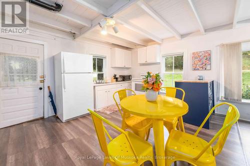 1066 Ferguson Road, Armour, ON - Indoor Photo Showing Dining Room