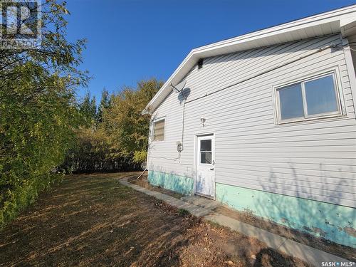 4901 Leader Street, Macklin, SK - Outdoor