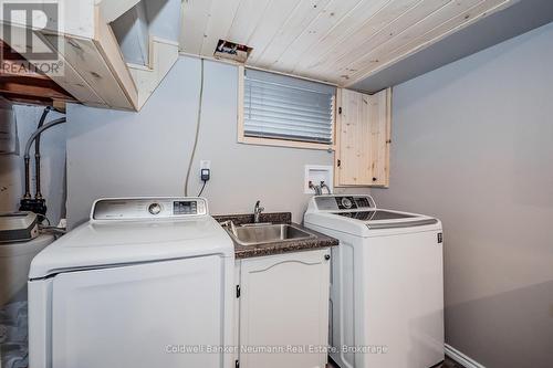 161 Renfield Street N, Guelph (Waverley), ON - Indoor Photo Showing Laundry Room