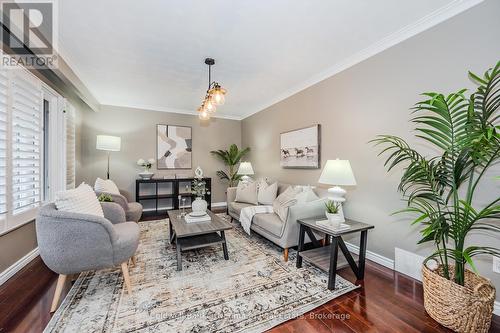 161 Renfield Street N, Guelph (Waverley), ON - Indoor Photo Showing Living Room