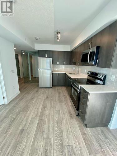 1403 - 1455 Celebration Drive, Pickering, ON - Indoor Photo Showing Kitchen