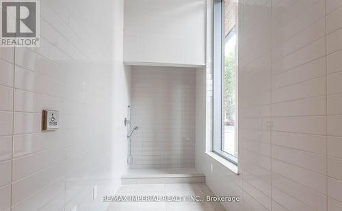 908 - 212 King William Street, Hamilton, ON - Indoor Photo Showing Bathroom