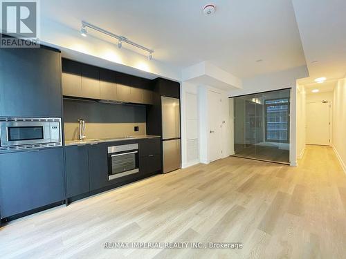 1016 - 1 Jarvis Street, Hamilton, ON - Indoor Photo Showing Kitchen