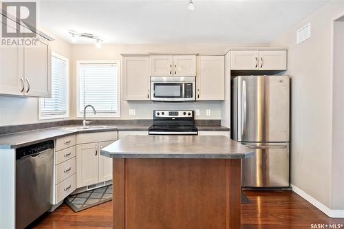 103 Denham Crescent, Saskatoon, SK - Indoor Photo Showing Kitchen