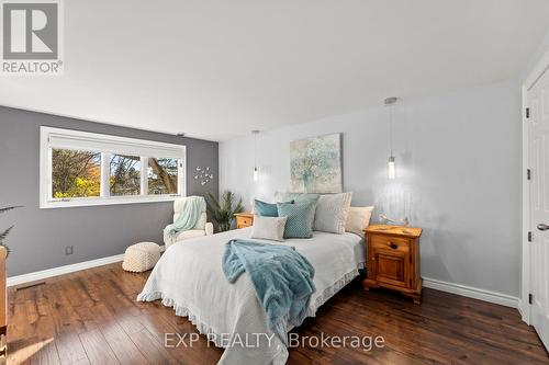 29 May Avenue, East Gwillimbury, ON - Indoor Photo Showing Bedroom