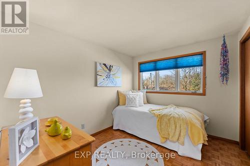 29 May Avenue, East Gwillimbury, ON - Indoor Photo Showing Bedroom