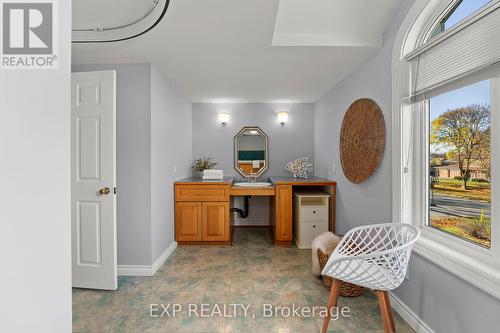 29 May Avenue, East Gwillimbury, ON - Indoor Photo Showing Other Room