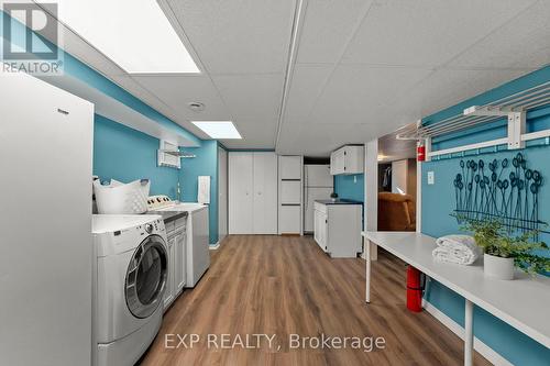 29 May Avenue, East Gwillimbury, ON - Indoor Photo Showing Laundry Room