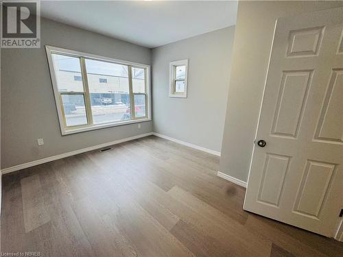 Spare room featuring light hardwood / wood-style flooring - 472 First Ave W, North Bay, ON - Indoor Photo Showing Other Room