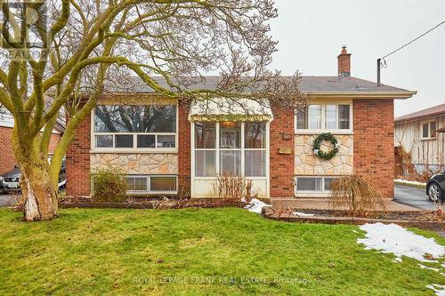 989 Ronlea Avenue, Oshawa (Donevan), ON - Outdoor