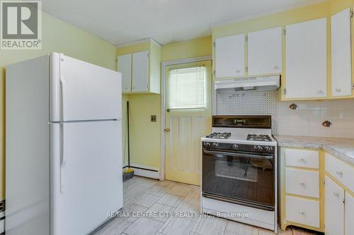 125 Stuart Street, London, ON - Indoor Photo Showing Kitchen