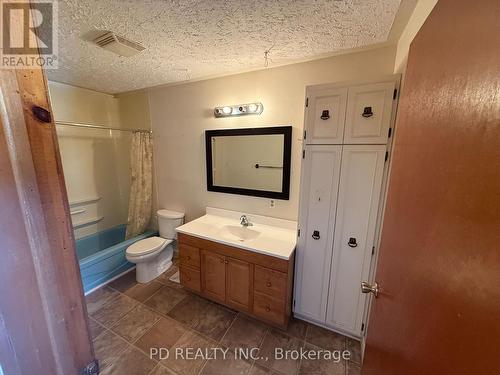 32299 Highway 17 E, Deep River, ON - Indoor Photo Showing Bathroom