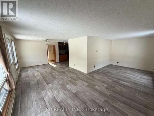 32299 Highway 17 E, Deep River, ON - Indoor Photo Showing Other Room