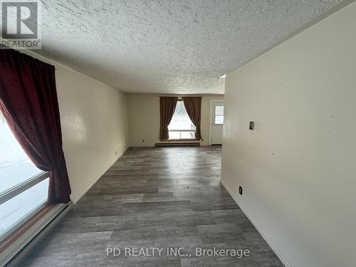 32299 Highway 17 E, Deep River, ON - Indoor Photo Showing Other Room