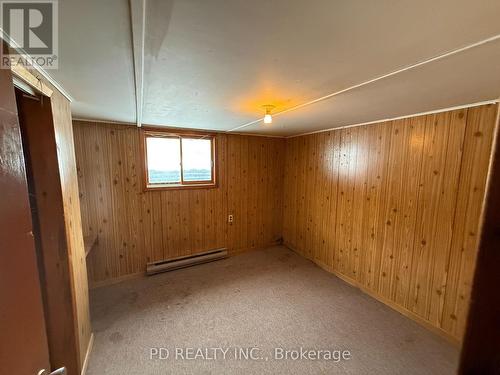 32299 Highway 17 E, Deep River, ON - Indoor Photo Showing Other Room