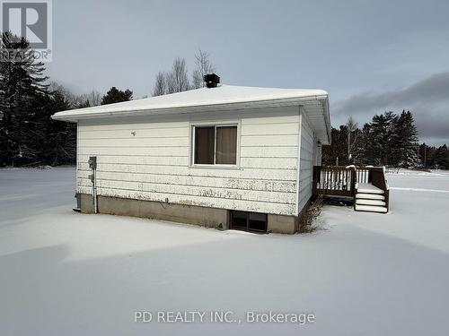 32299 Highway 17 E, Deep River, ON - Outdoor