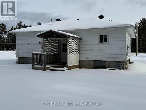 32299 Highway 17 E, Deep River, ON - Outdoor With Exterior