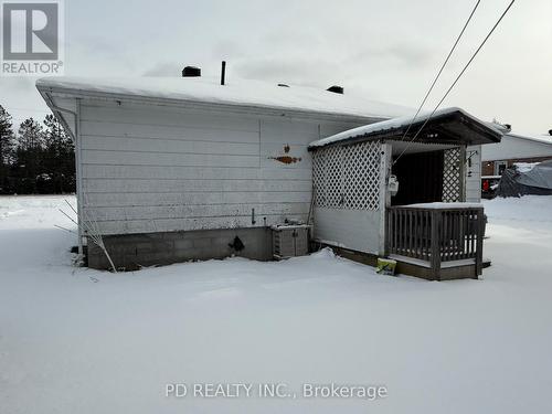 32299 Highway 17 E, Deep River, ON - Outdoor With Exterior