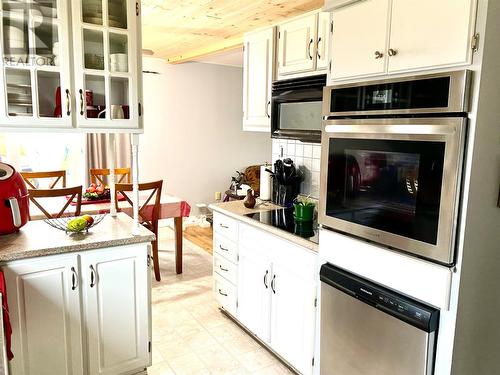 12 Main Street N, Glovertown, NL - Indoor Photo Showing Kitchen