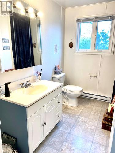 12 Main Street N, Glovertown, NL - Indoor Photo Showing Bathroom