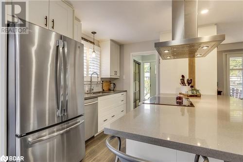 46 Carmen Crescent, London, ON - Indoor Photo Showing Kitchen