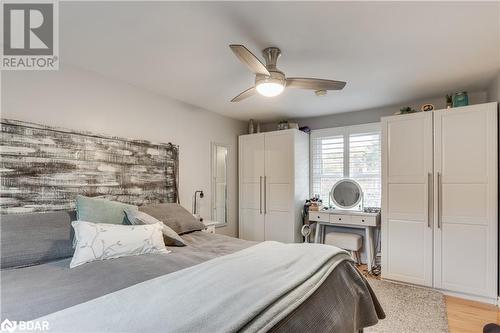 46 Carmen Crescent, London, ON - Indoor Photo Showing Bedroom