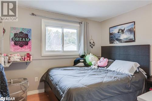 46 Carmen Crescent, London, ON - Indoor Photo Showing Bedroom