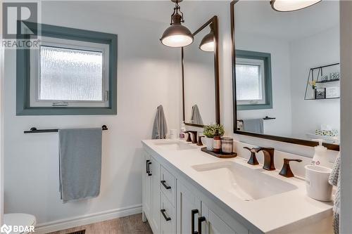 46 Carmen Crescent, London, ON - Indoor Photo Showing Bathroom