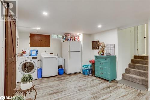 46 Carmen Crescent, London, ON - Indoor Photo Showing Laundry Room