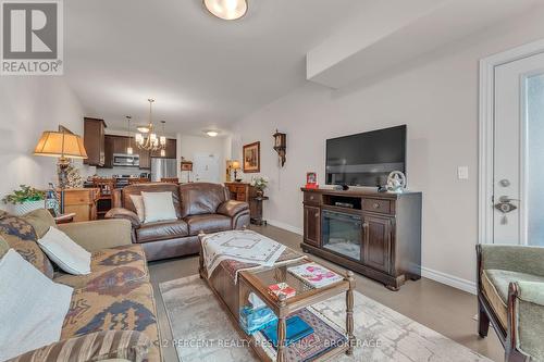 112 - 740 Augusta Drive, Kingston (City Northwest), ON - Indoor Photo Showing Living Room