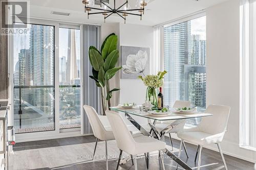 914 - 480 Front Street W, Toronto, ON - Indoor Photo Showing Dining Room