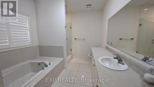 Upper - 10 Goderich Drive, Brampton, ON - Indoor Photo Showing Bathroom