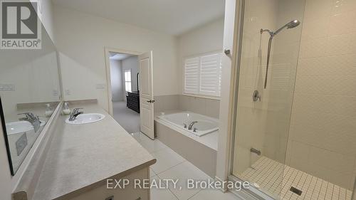 Upper - 10 Goderich Drive, Brampton, ON - Indoor Photo Showing Bathroom