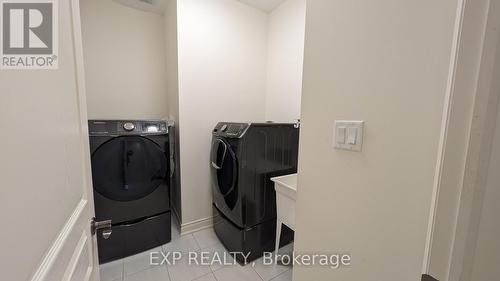 Upper - 10 Goderich Drive, Brampton, ON - Indoor Photo Showing Laundry Room