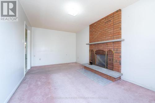 2104 Laurelwood Drive, Oakville, ON - Indoor With Fireplace