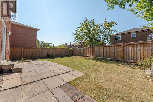 2104 Laurelwood Drive, Oakville, ON - Outdoor