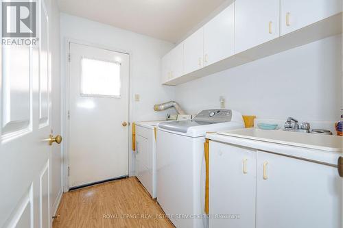 2104 Laurelwood Drive, Oakville, ON - Indoor Photo Showing Laundry Room