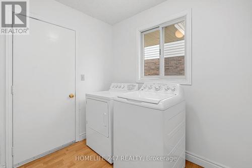 203 Somerville Street, Tecumseh, ON - Indoor Photo Showing Laundry Room