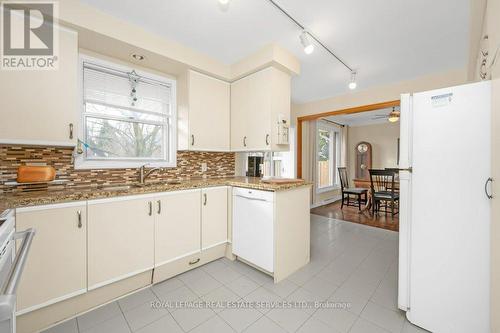 61 Felker Avenue, Hamilton, ON - Indoor Photo Showing Kitchen