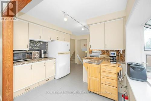 61 Felker Avenue, Hamilton, ON - Indoor Photo Showing Kitchen